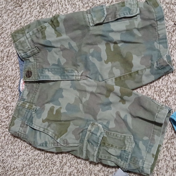 Kids Graphic Tees and Shorts Set Size 6 summer bundle - Picture 9 of 11